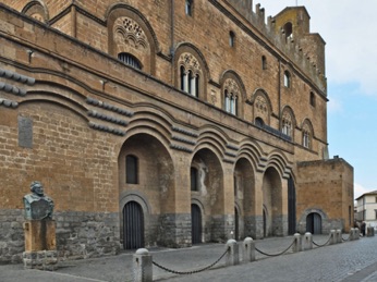 25.Palast in Orvieto
